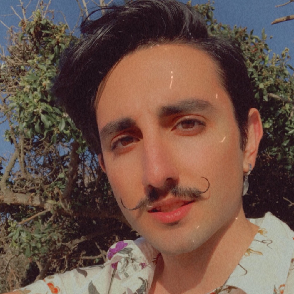 Meet your Posher, Pouyan